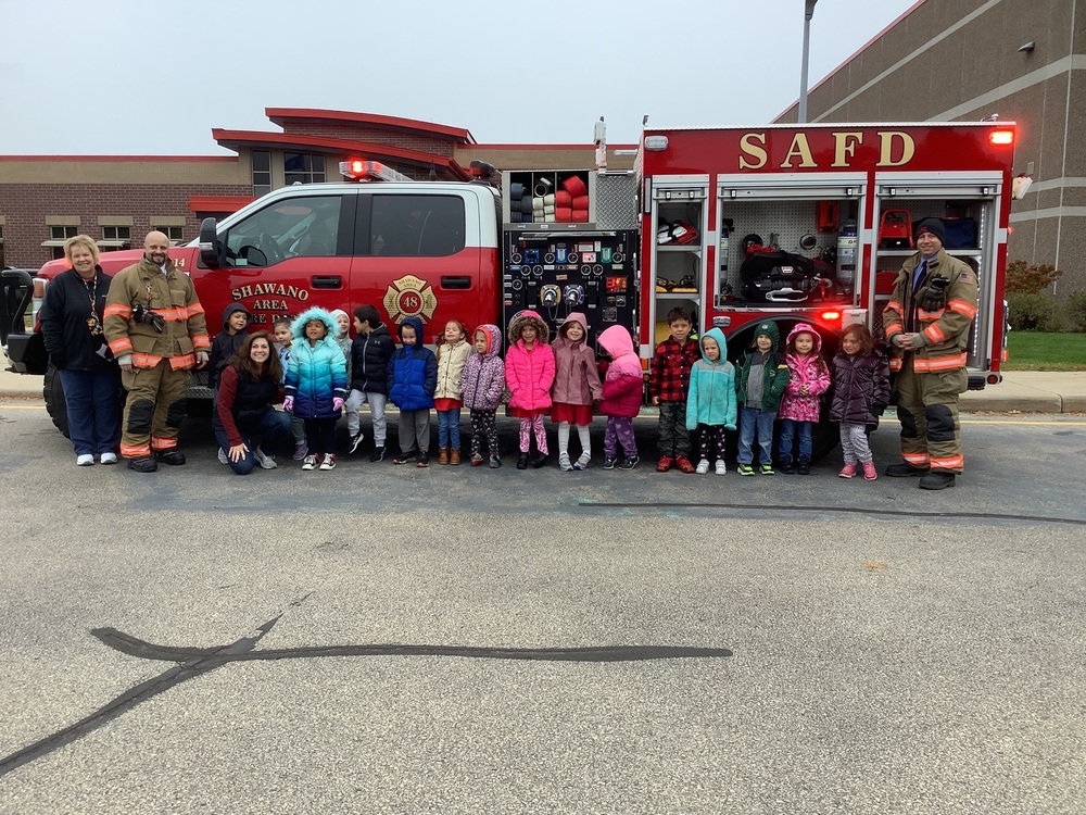 Shawano Area Fire Department Visits Hillcrest